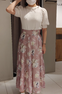 この服装、女子アナ系ですか？ - 女子アナというよりはお嬢様系