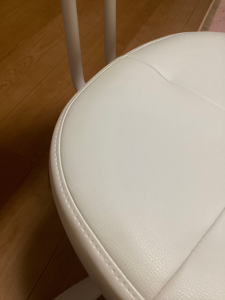 ニトリのワークチェア(シャオWH)を買って半年も経っていませ 