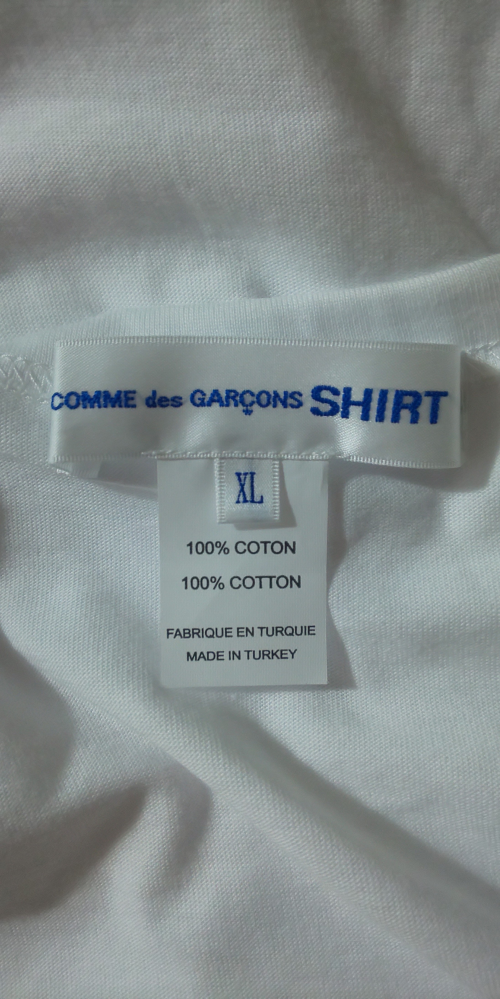 先日メルカリででCOMMEdesGARCONSSHIRTの2022のオ - Yahoo!知恵袋