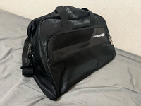 近いうちにチェジュ航空を利用するのですが、機内持ち込みの荷物が10kg以内かつ55.40.20cm以内と書いてあるのですが、きちんと測ったりされますか？ 写真のバックを持ち込みたいのですが、サイズを測ったところ30.46.25cmぐらいです。