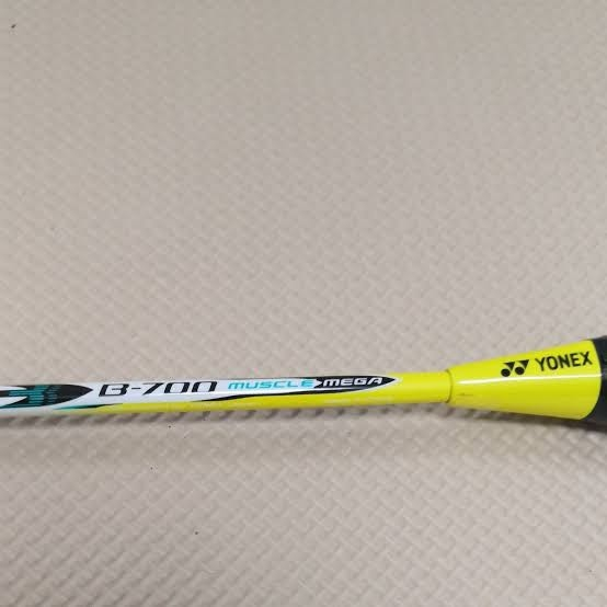拾い画で申し訳ないのですが、このYONEXB-700MUSCLEMEG - Yahoo!知恵袋