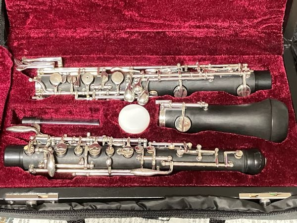 オーボエ　管楽器　本体　メーカー不明 オーボエのメーカーが分かりません。譲り受けたもので、楽器本体にも