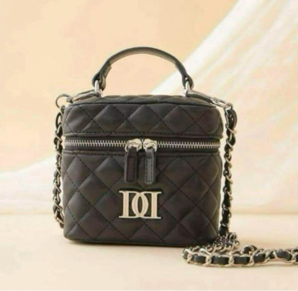 Dior ミッツァ 千鳥柄 2025年最新】dior スカーフ ミッツァ 千鳥の人気アイテム - メルカリ