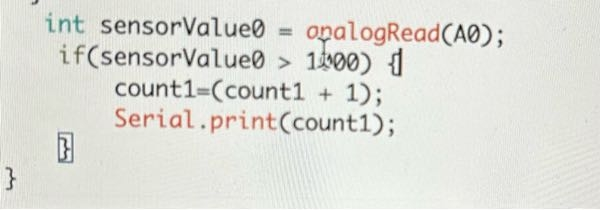 Arduino UNOで、値が1024から32に切り替わったときカウントするっていうプログラムを作りたいです。 今このプログラムで書いて実行してみたら、1024の状態にあり続けているとき、切り替わってないときにもカウントされ続けてしまいます。 どうすれば良いですか