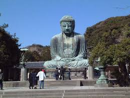 なんで鎌倉大仏には大仏殿がなくて、野ざらしになっているのですか？ □ ＜鎌倉大仏＞