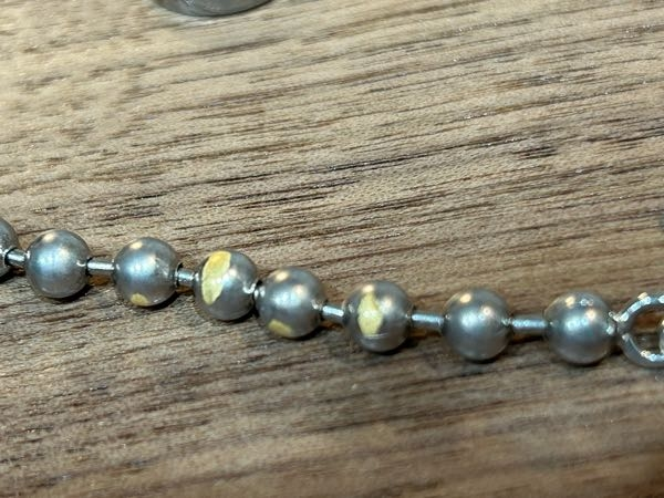 フリマアプリでシルバー925の刻印があるネックレスを買いまし