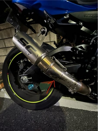 yzfr25のSCProjectのフルエキとAmazonで売ってる中華フルエキ