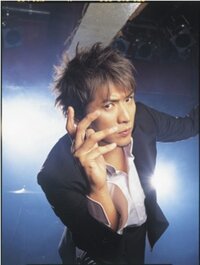 吉川晃司のナイフという曲がありますが歌詞をネットで検索したや Yahoo 知恵袋