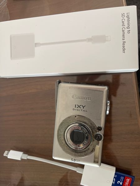 至急です、このデジカメで撮った写真をスマホに転送しようと思っ 至急です、このデジカメで撮った写真をスマホに転送しようと思っ