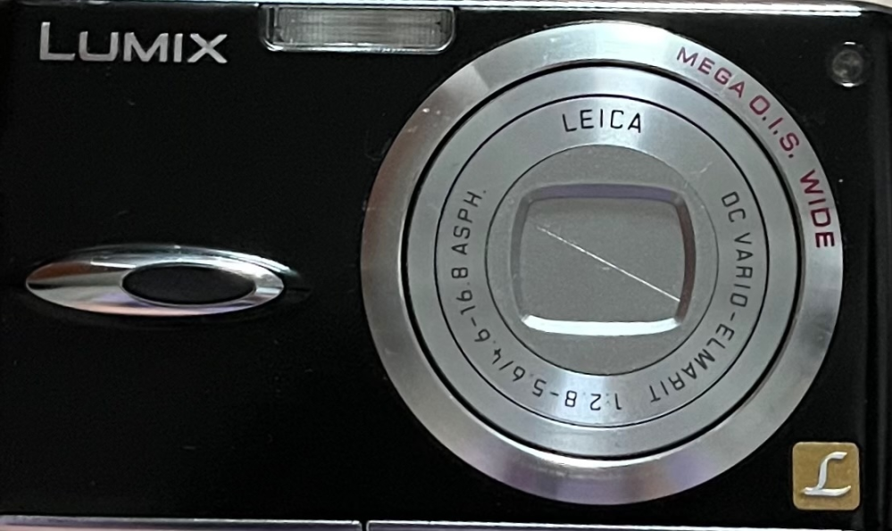 LUMIX 動作確認⭕️即つかえます。　SDも付けます。 LUMIX 動作確認⭕️即つかえます。 SDも付けます。 - メルカリ