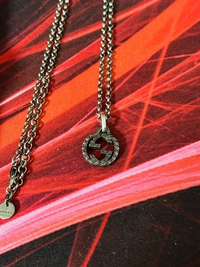 GUCCIのネックレスを購入してからずっとつけてますが、なん... - Yahoo 