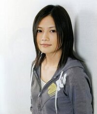 Yuiより可愛いアーティストいなくね Yuiさんよりか Yahoo 知恵袋