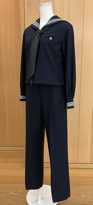 ヤクルトレディさんのキュロットの丈が気になります。人によって