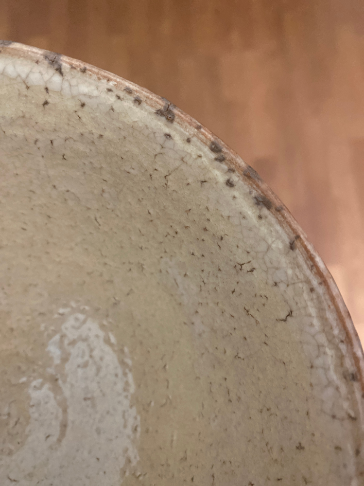 古い陶器茶碗　底裏刻印あり 陶器に詳しい方よろしくお願いします親族の蔵から古い茶碗が出てきまし
