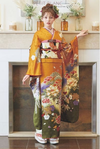 成人式にからし色の振袖を着るのですが、その時の髪は何色が似合  