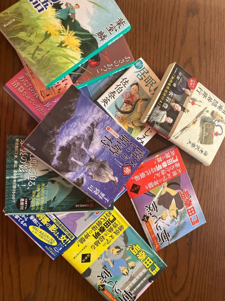 フリーマーケットに少し古い漫画（BOOK・OFFで100円で売っている