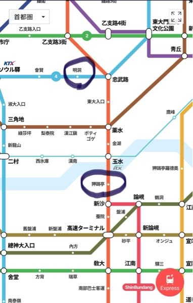 狎鴎亭ロデオ駅について教えていただきたいです。 明洞から狎鴎亭ロデオに行きたいのですが、マップに載っておらず… 狎鴎亭駅はまた違う駅なのでしょうか？ 分かる方いらしたら教えていただきたいです。