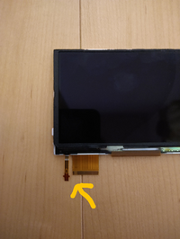 psp3000の液晶について質問です。修理しようとして分解し
