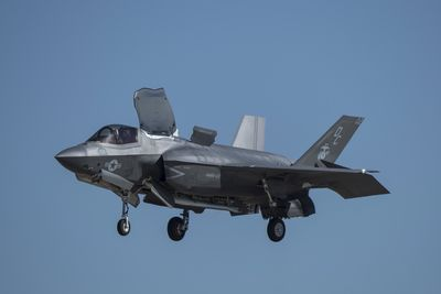 航空自衛隊 新田原基地に2024年度中にF-35Bが数機配備されるという情報を目にした記憶があるのですが、実際に配備されていますか？