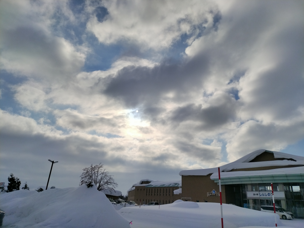 タイトルに『雪、スノー』が入る、あなたの好きな曲はなんですか？