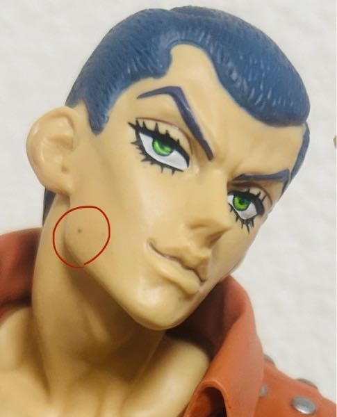一番くじのフィギュアについて質問です！初期不良があり、一度交換して