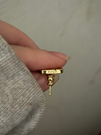 メルカリでDiorのピアスを購入したのですが、刻印がDIORではなく