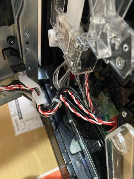 先日パチスロの実機をメルカリにて購入しました。無段階ボリュームをオ