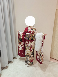 振袖を予約したのですが、家帰って写真見返したら帯の色を変え
