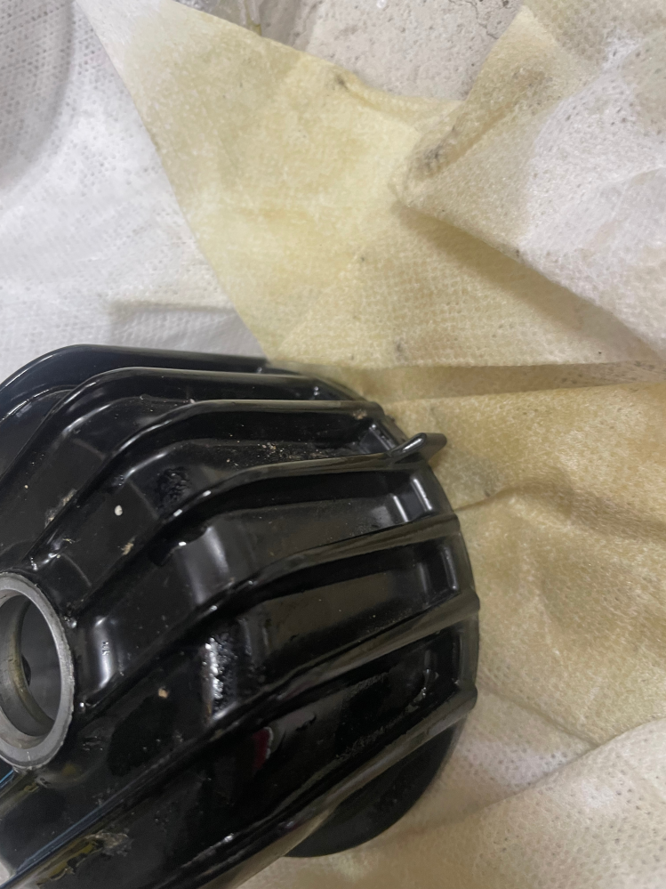 CBX400Fのオイルフィルターについて質問です。フィルターカバーに突