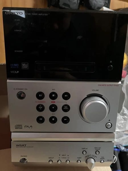 ONKYOの古いコンポをBluetooth接続で聴きたいと思い、後付けでし