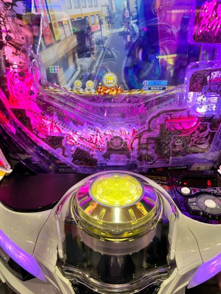 スマパチ番長について。 先バレモードでうっていてボタンがずっと黄色く光っているのですがこれはどういう状態なのでしょうか？