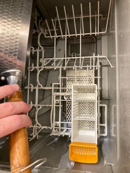食洗機なのですがどこに洗剤を入れたらいいですか？