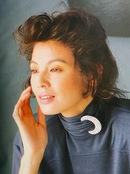 レナ隊員こと吉本多香美ってズバリ言って要らなくね？ - 初代