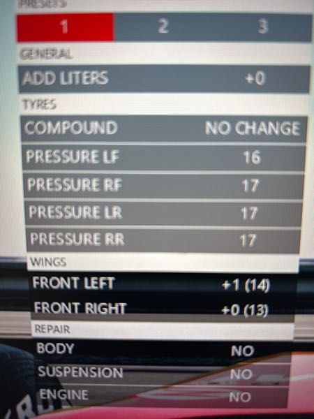 アセコルで走行する時に変な表示が出てきますこれを消すやり方を知ってる方は教えてください よろしくお願いいたします