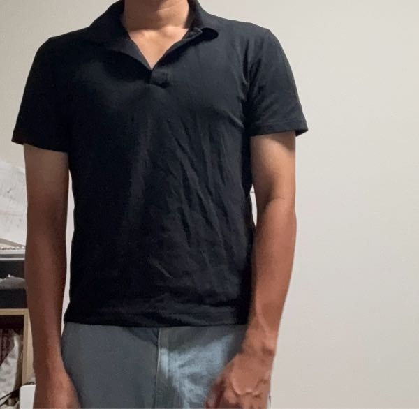 間違えてワンサイズ小さい服を買ってしまいました。肩線が肩の内