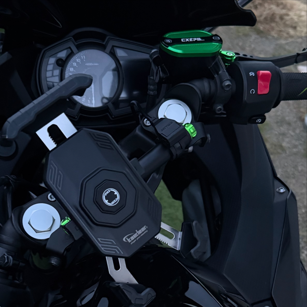 ジェイド250の純正マフラーをサイレンサー手前で切って番長管を