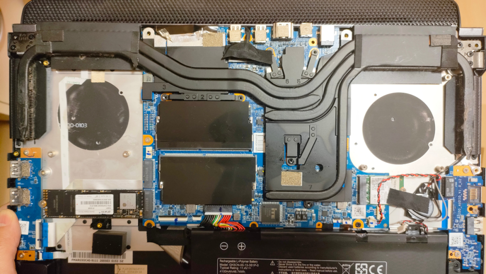 ドスパラ、ガレリアノートPCのグリス塗り直しとファンの掃除を 