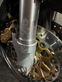 バイクを見に行ったんですけどこのような傷があっても問題はない