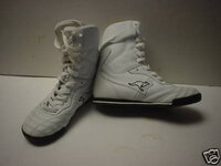 小さい靴のサイズを大きくする方法 普段24 5cmの靴を履いています 家 Yahoo 知恵袋