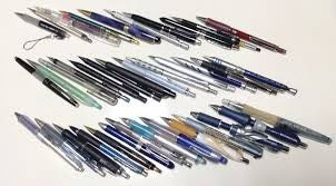 廃盤になって高値が付いているシャーペンと付いていないシャーペンを