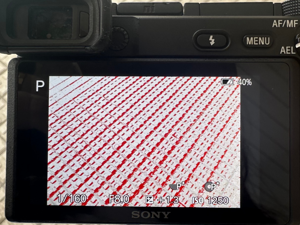SHEINで1000円ぐらいの小型カメラを買いました！！ピンク色の