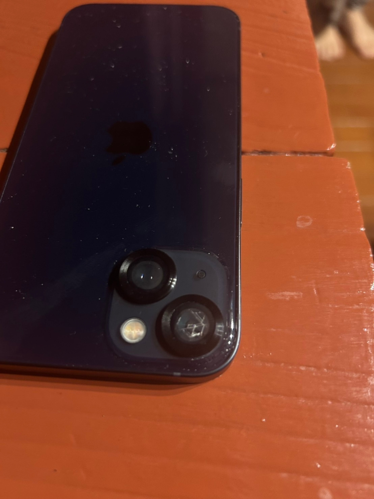 iPhone13のスマホで下取りを考えてはいるのですがどれくらいの傷な