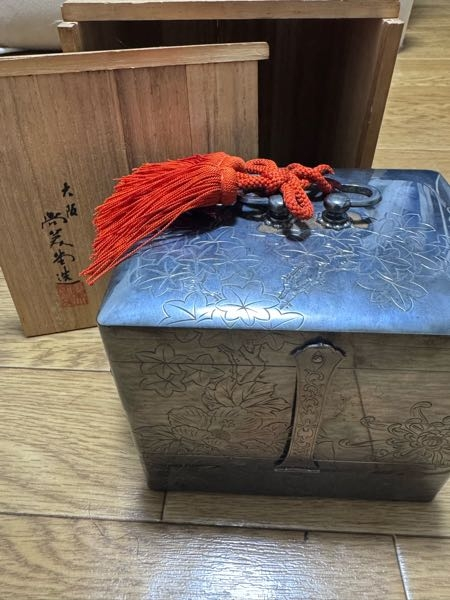 骨董品についての質問です。祖父の遺品からこんなものが出てき