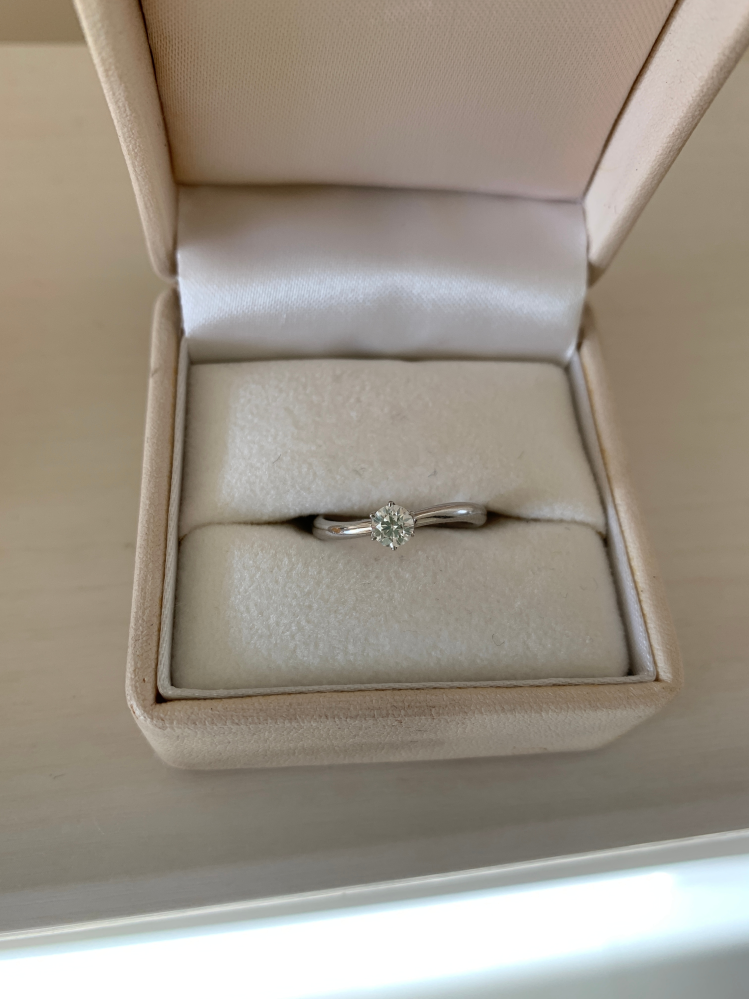 婚約指輪の0.25カラット一粒ダイヤリングを普段使いしたいです 