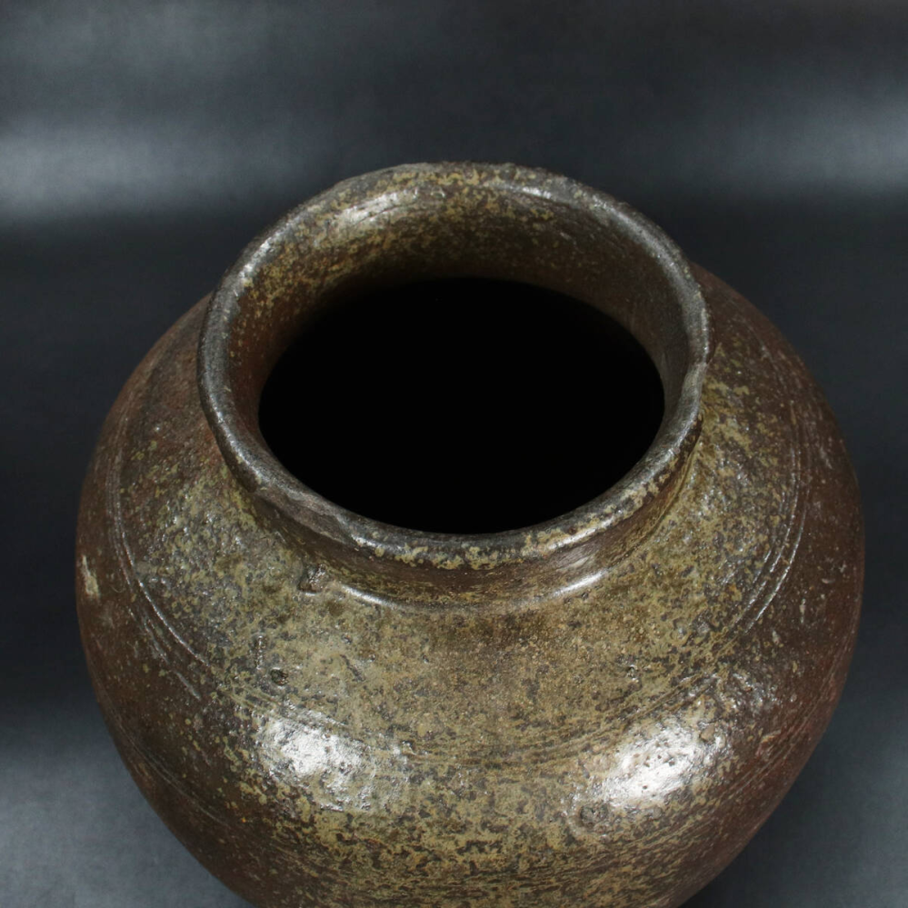 古美骨董】備前壺19cmの制作時代を推定してその具体的な理由ととも
