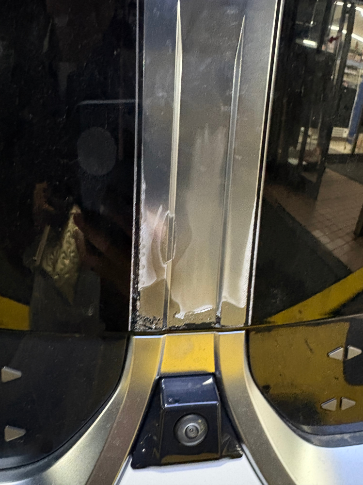 BMWix1について質問です。後期型のキドニーグリルのレーダ - Yahoo