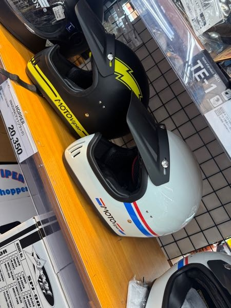 オフロードバイクのヘルメットを探しています。オンとオフを7:3で乗っ