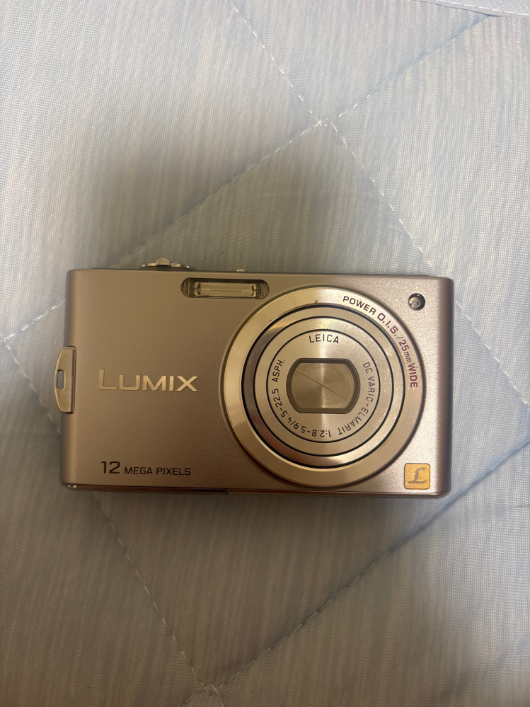 LUMIXDMC-FX60を購入したのですが、市販のsdカードで写真は撮れます