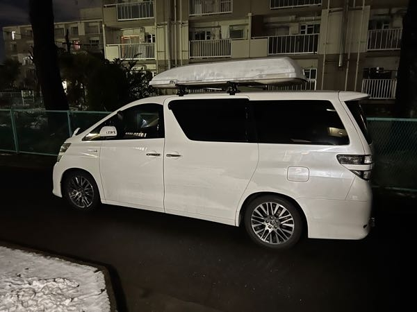 ヴェルファイア20ハイブリッドに乗っています。車にあんまり詳しくない 