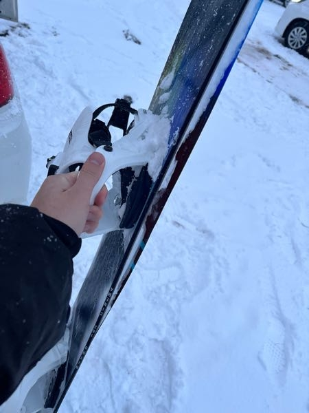 スノーボード　意外となくして困る物 世界の頂を極めた男を知り尽くす工藤洸平が手掛けるNOMADIK「777 KAZU